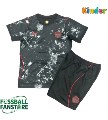 Kanada Replik Auswärtstrikot Kinder WM 2026 Kurzarm (+ Kurze Hosen)